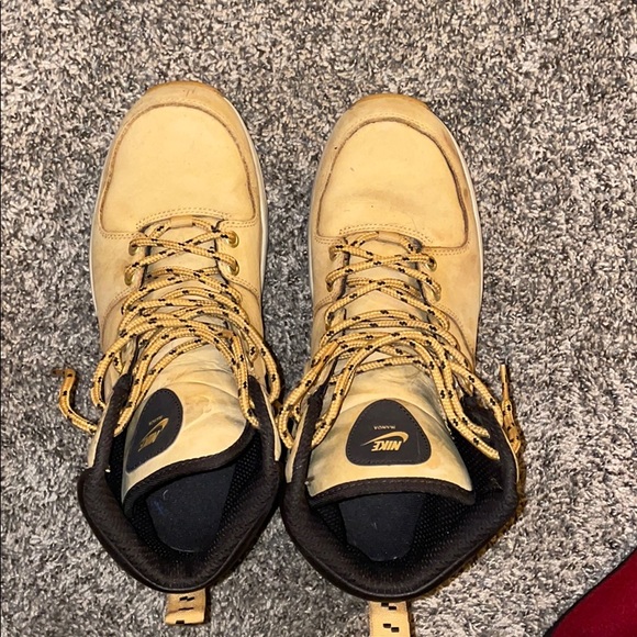 Men’s size 9 Manoa boots. - Picture 3 of 6